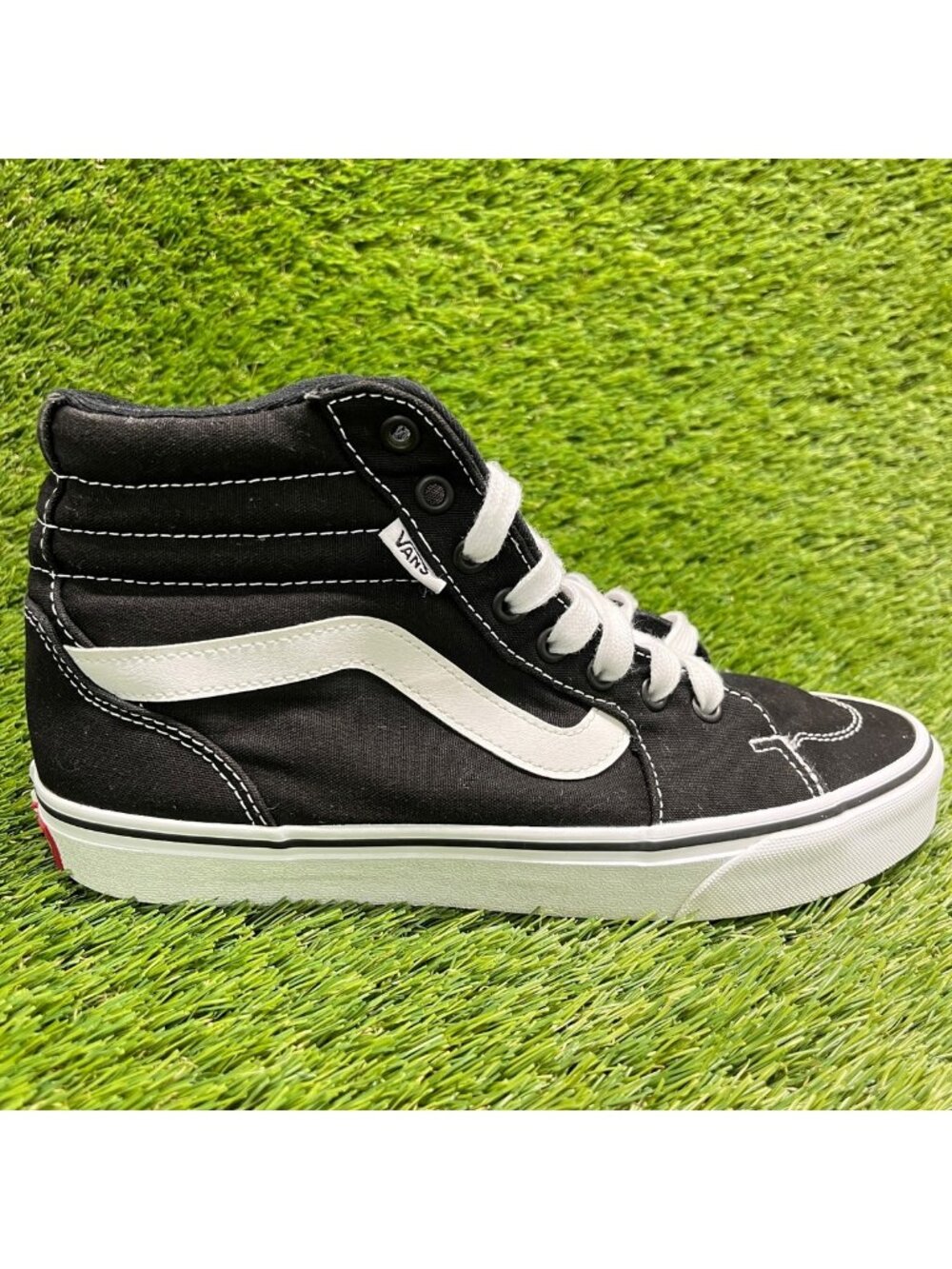 Vans Sk8-Hi Womens Size 9.5 Black White Gum Athletic Skateboard Shoes Sneakers